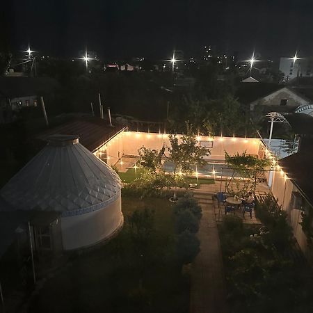 Tunduk Hostel Bishkek Luaran gambar