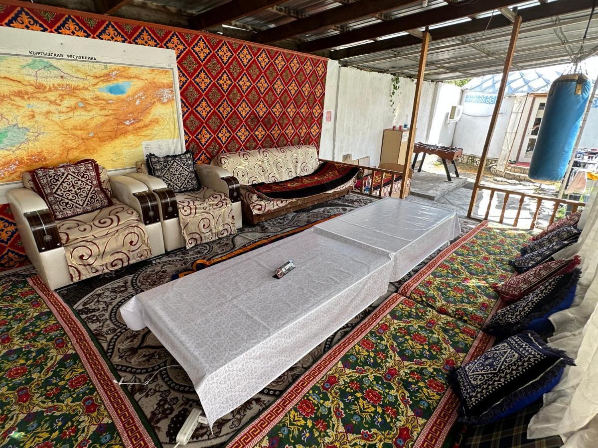Tunduk Hostel Bishkek Luaran gambar