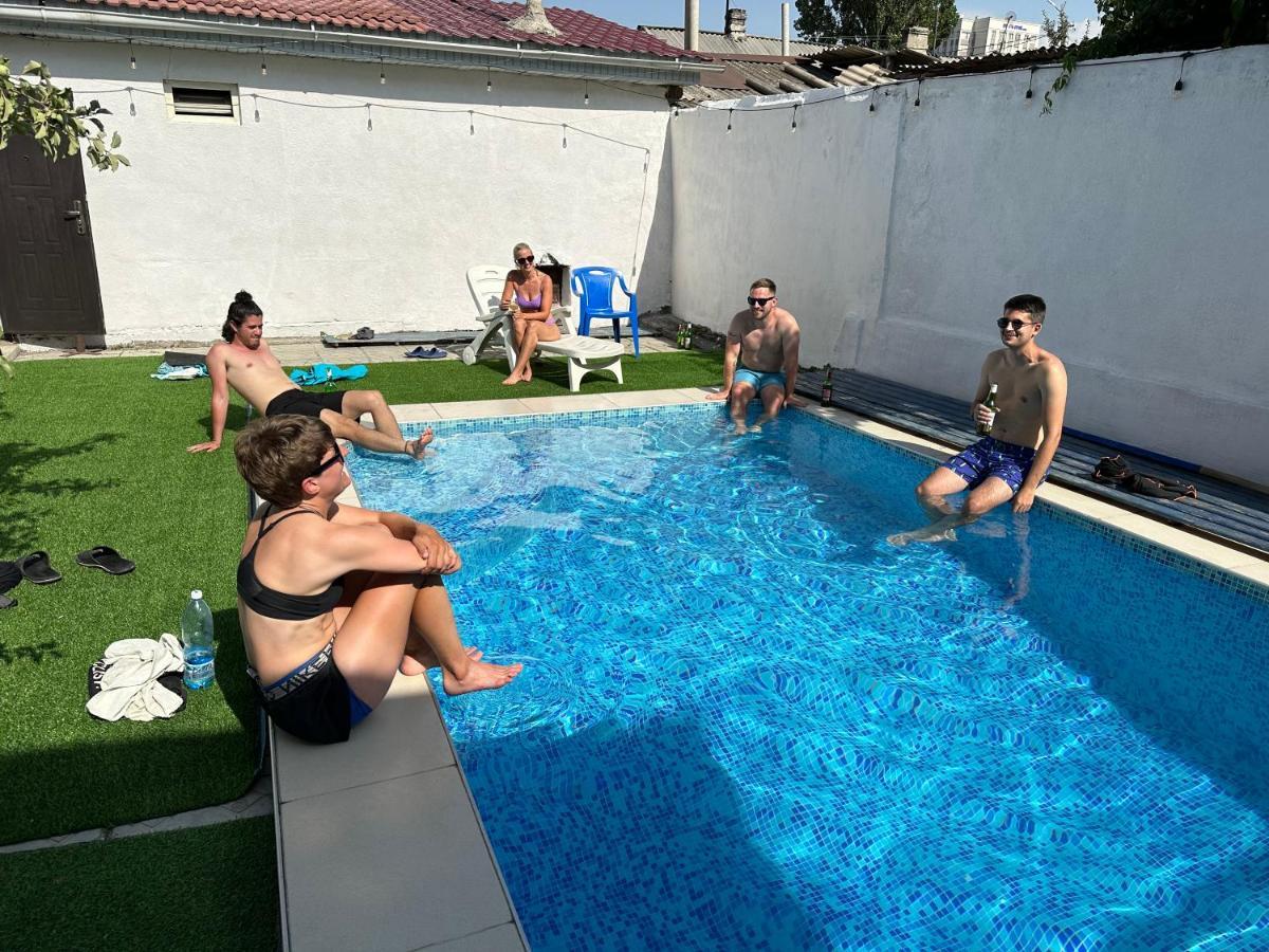 Tunduk Hostel Bishkek Luaran gambar