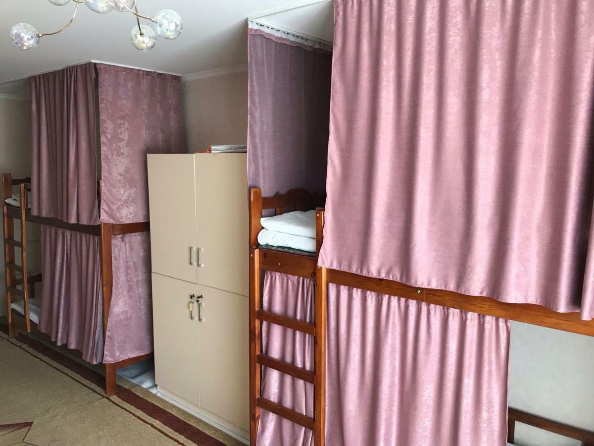 Tunduk Hostel Bishkek Luaran gambar